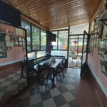 Newmidi Terrace, Wifi Konukevi